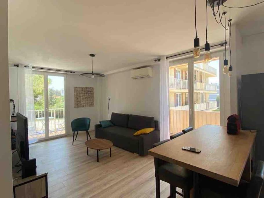 Ferienwohnung Grand T2 53M2, Proche Plages Et Port , Parking . La Ciotat Exterior foto